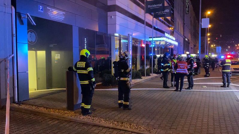 V hotelu Praze chytla sauna, stovku lidí evakuovali